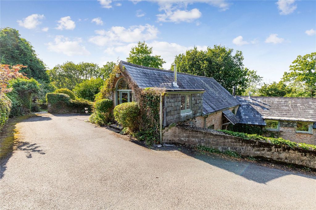 Property photo 2 of 24 Main Entrance