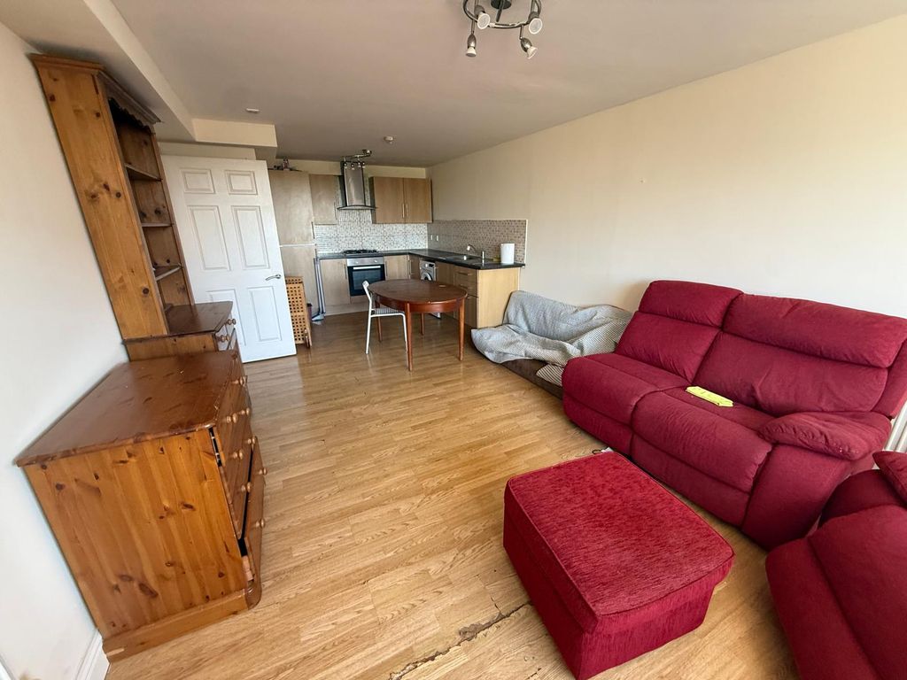 Property photo 2 of 7 Paddacourtrec5