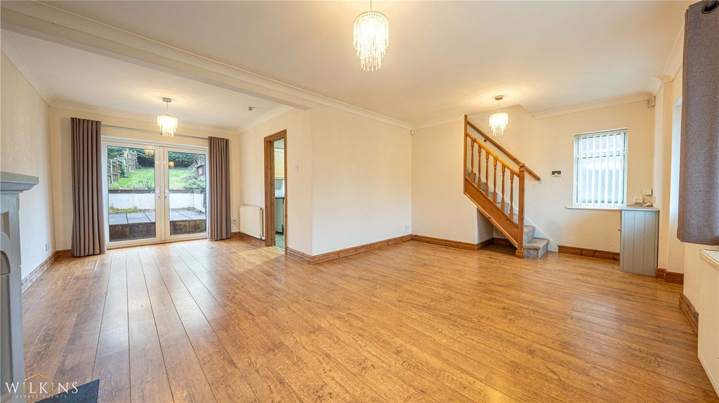 Property photo 2 of 24 Picture No. 08