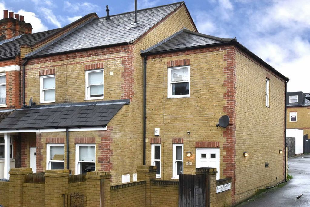 Property photo 1 of 6