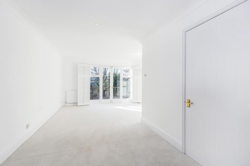 Property photo 3 of 14 Bedroom