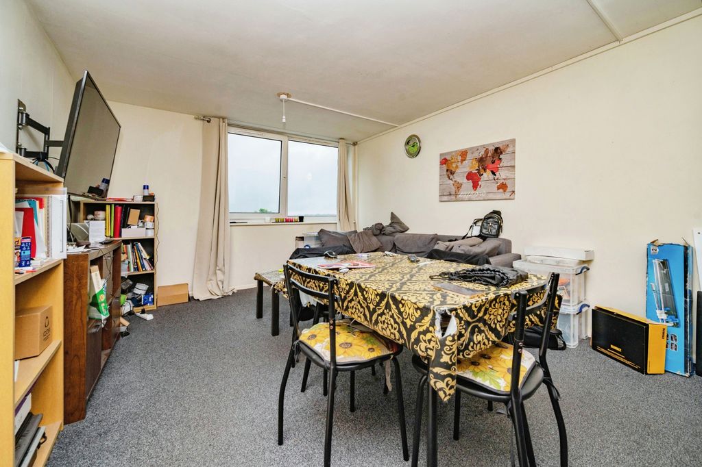 Property photo 3 of 10 Photography