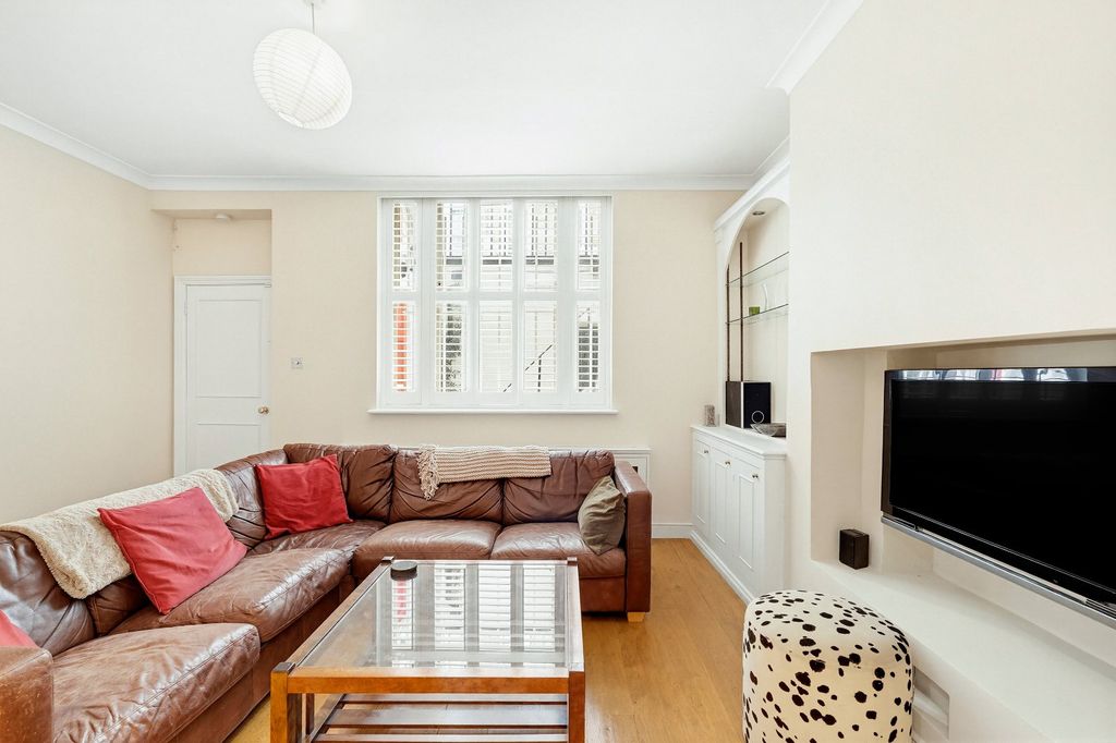 Property photo 2 of 15