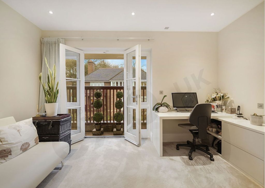 Property photo 3 of 30