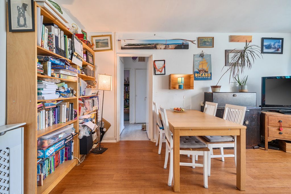 Property photo 2 of 16 1386377-8-6932c3A...