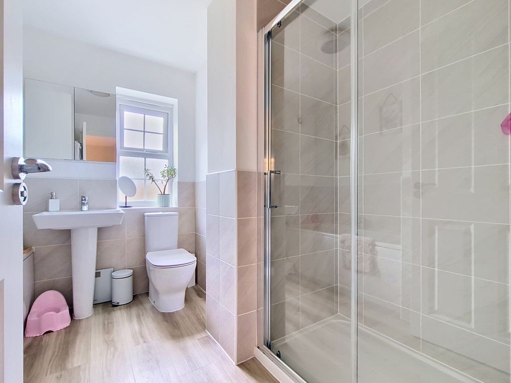 Additional image 21 of 4 bed detached house for saleLockgate Rise, Birkenshaw, Bradford, West Yorkshire BD11