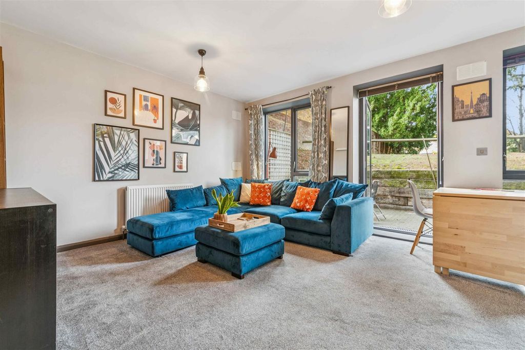 Property photo 2 of 10 4.Jpg