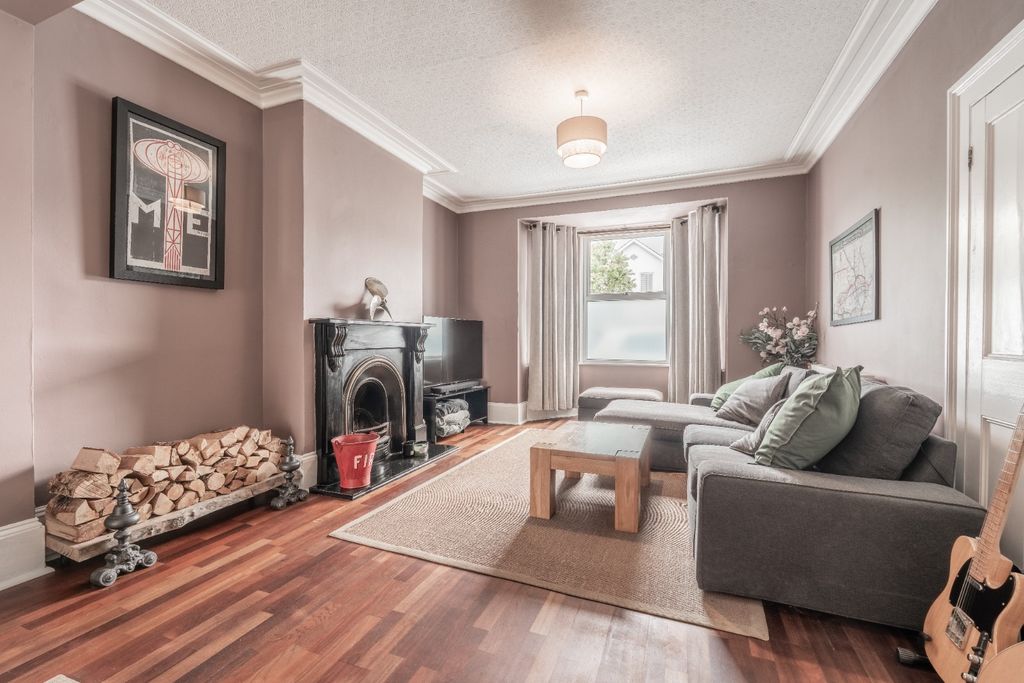 Property photo 2 of 34 5174582