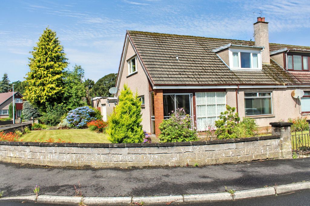 Property photo 1 of 17 Photo 13