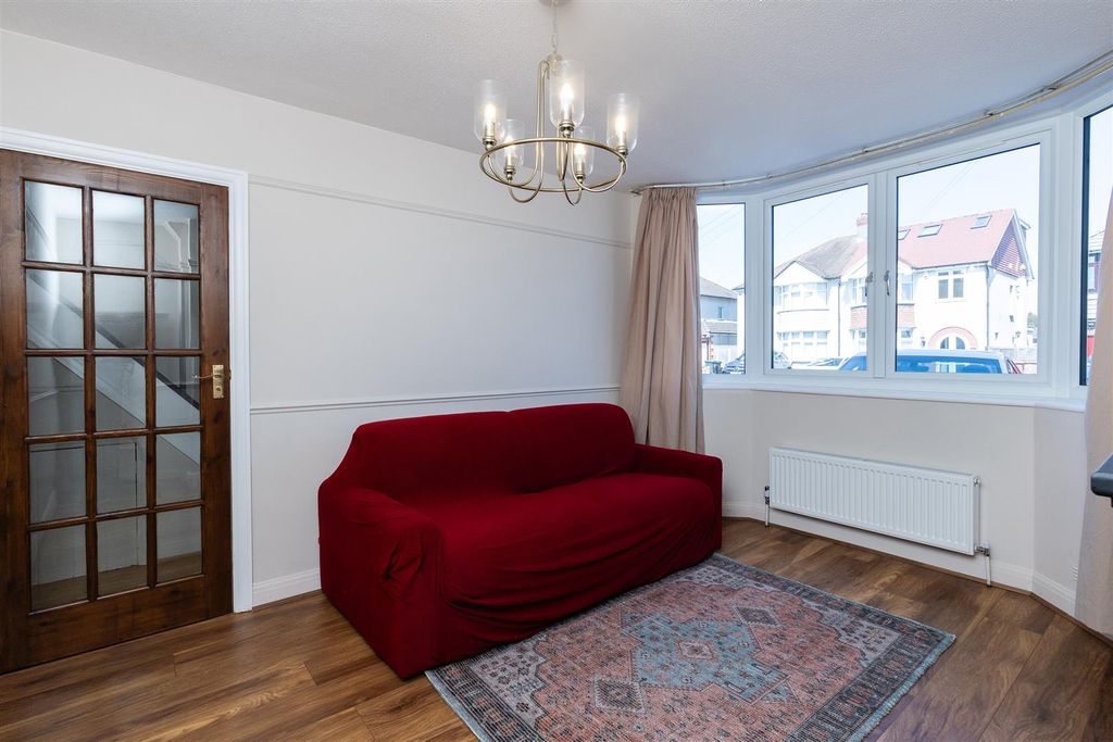 Property photo 3 of 25 135A0492.Jpg