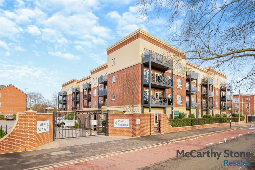 Property photo 1 of 41 8634585-Exterior06.Jpg