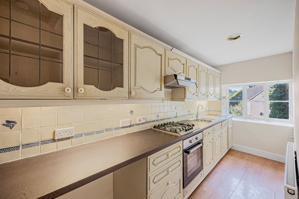 Property photo 2 of 17 Kitchen