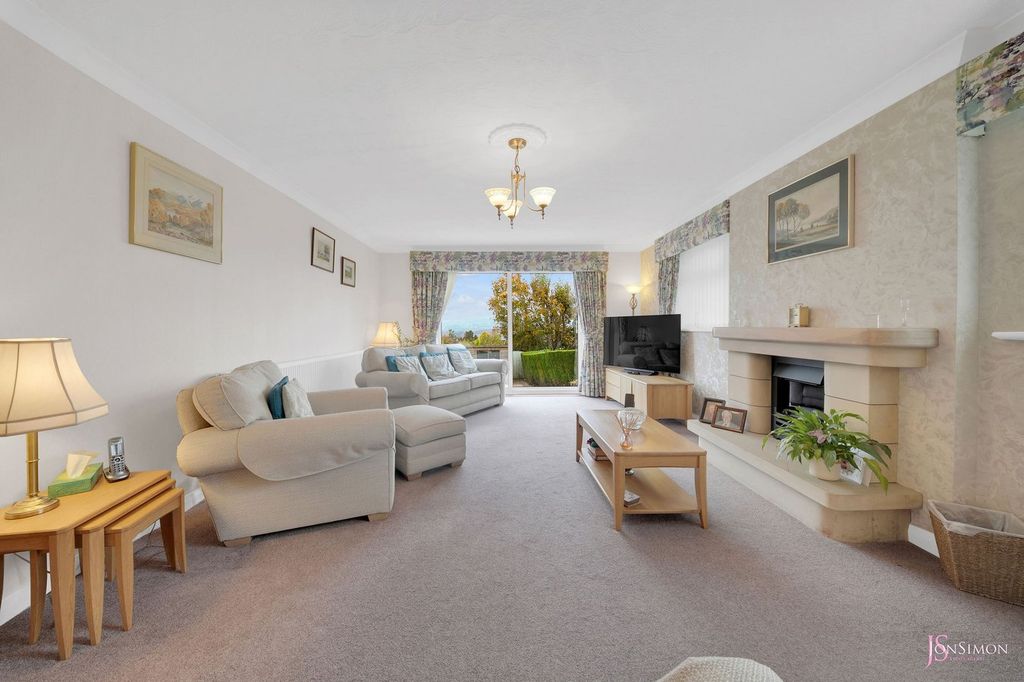 Property photo 2 of 30