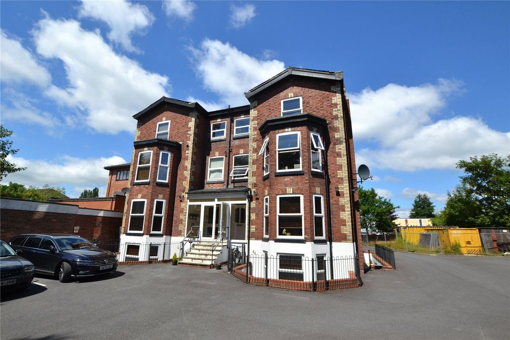 Property photo 1 of 10 Picture No. 32