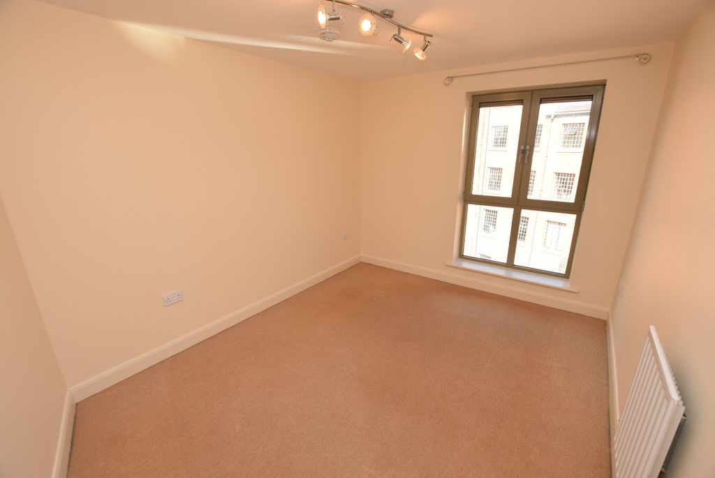 Property photo 3 of 8 1449944