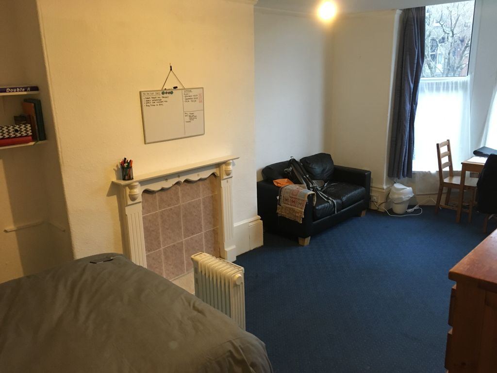 Property photo 3 of 4
