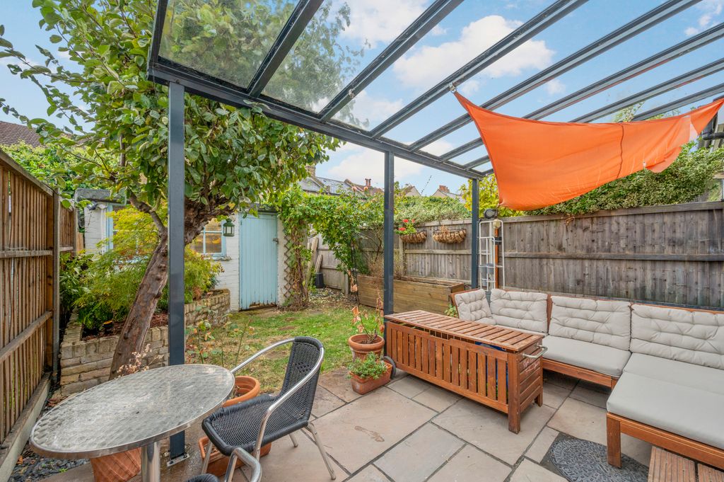 Property photo 3 of 18 Picture No. 22