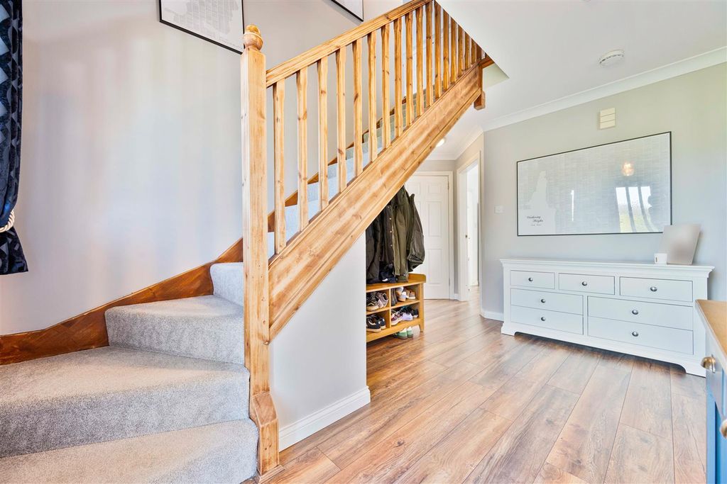 Property photo 3 of 35 2.Jpg