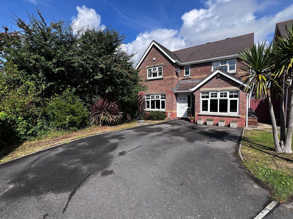Property photo 2 of 38