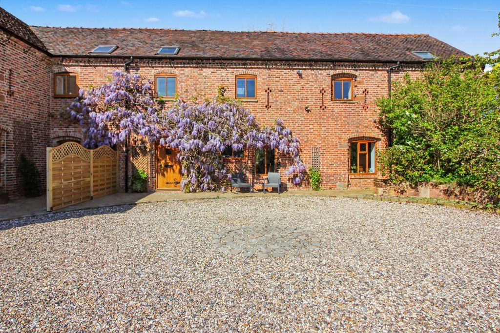 Property photo 1 of 31