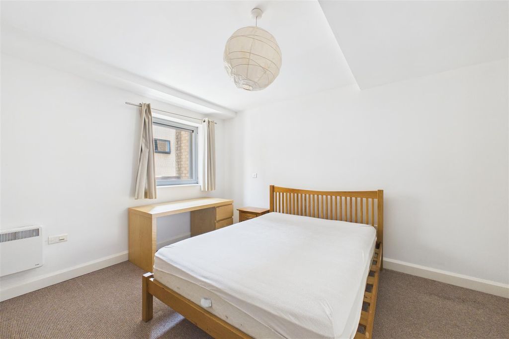 Property photo 3 of 9 Cam03993G0-Pr0169-Still006.Jpg
