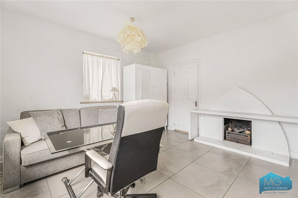 Property photo 3 of 13 Picture No. 19