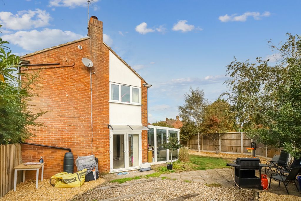 Property photo 3 of 25