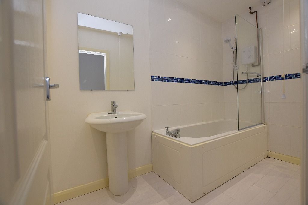 Additional image 6 of 2 bed penthouse to rentGlebe Road, Kilmarnock, East Ayrshire KA1