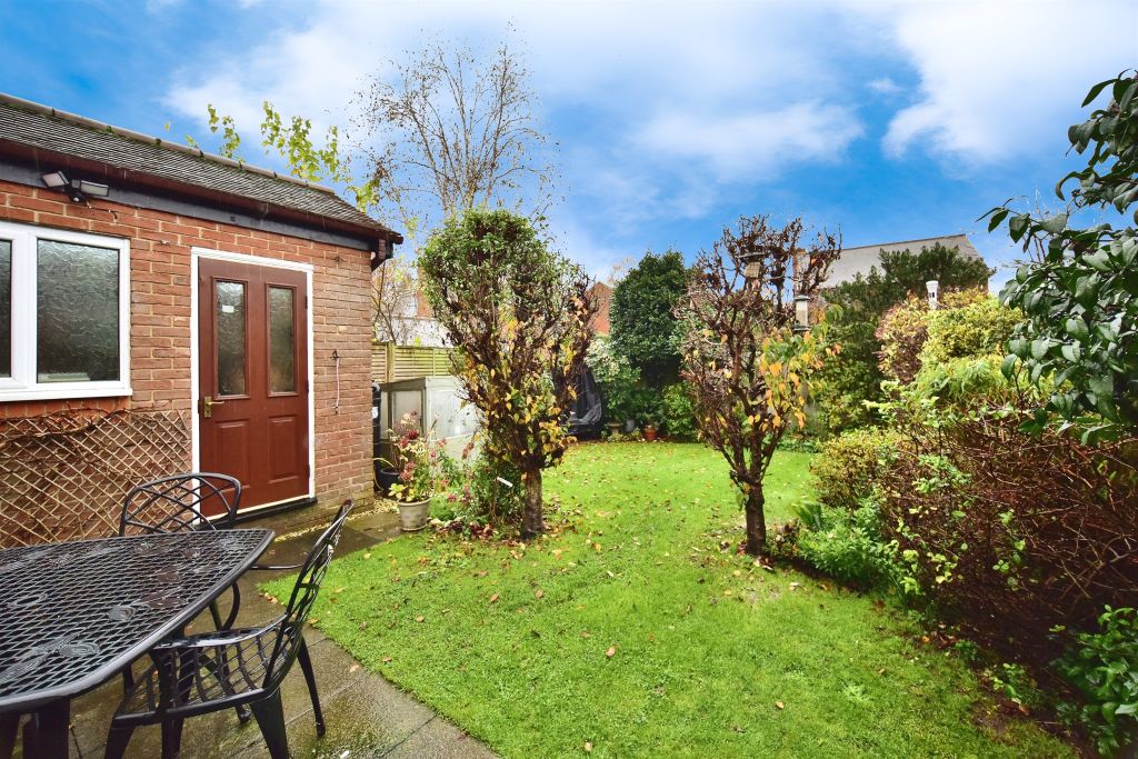 Property photo 2 of 14