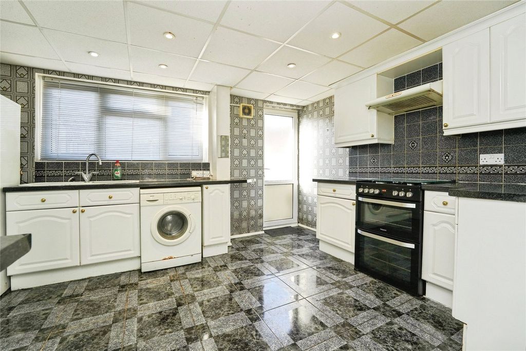 Property photo 2 of 13 Picture No. 02