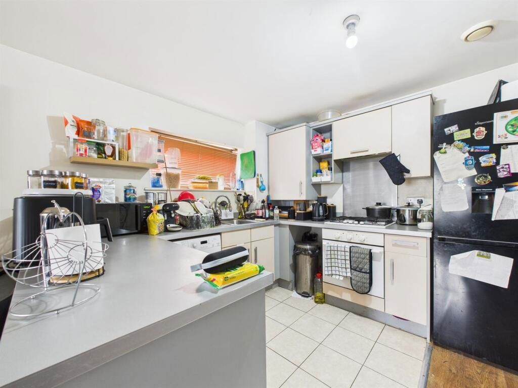 Property photo 3 of 8