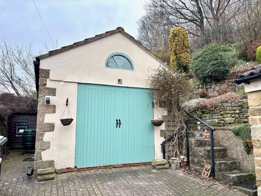 Property photo 3 of 22