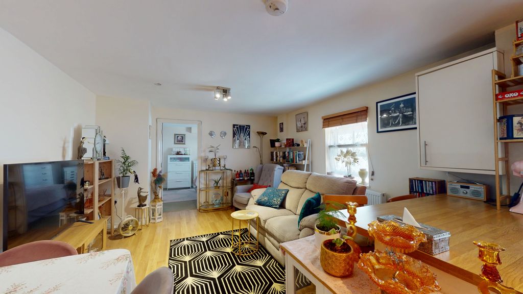 Property photo 3 of 9 08102026_162231