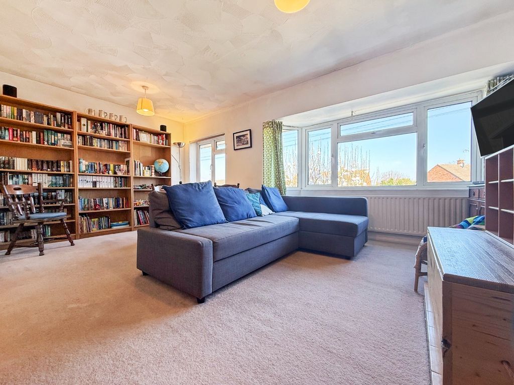 Property photo 2 of 10 4854145