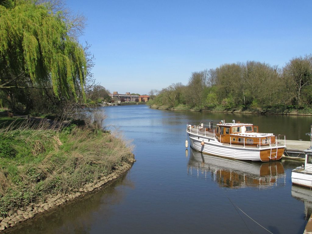 Property photo 3 of 3