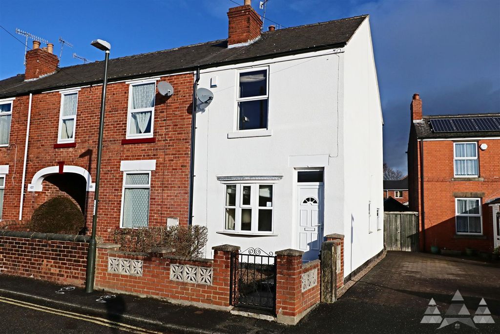 Property photo 1 of 9 Front