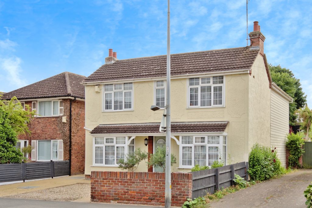 Property photo 2 of 34