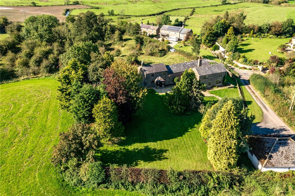 Property photo 3 of 32 Aerial
