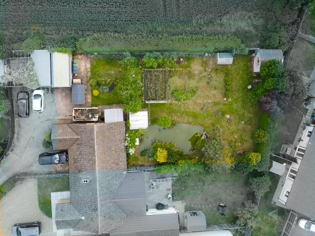 Property photo 3 of 12