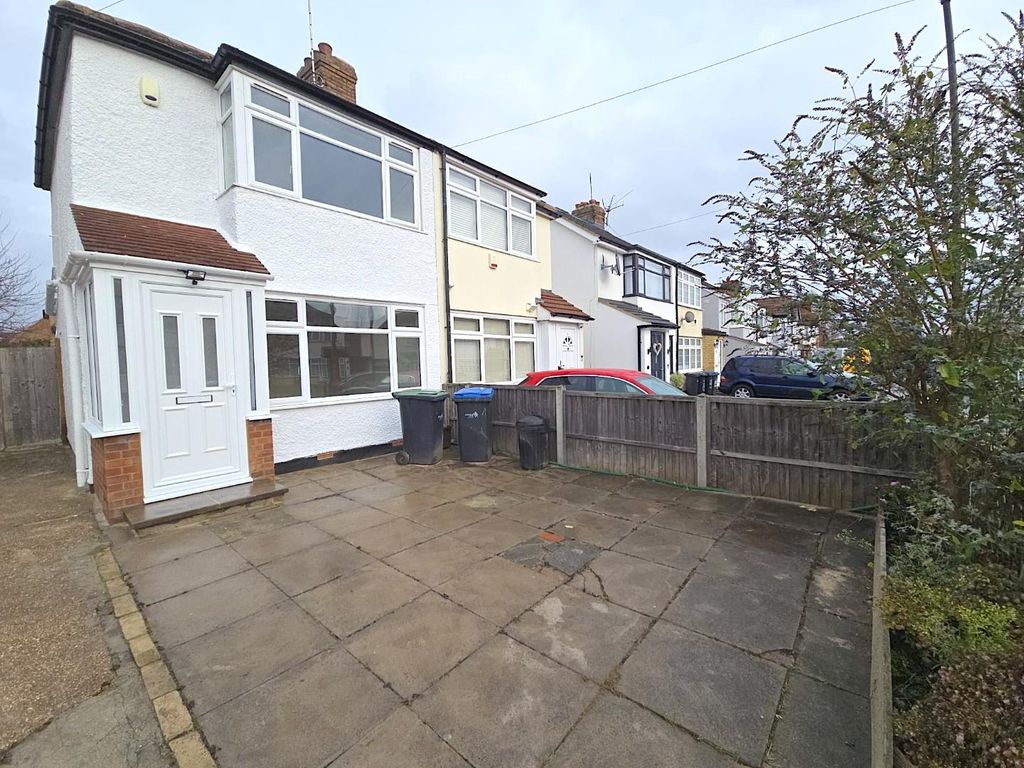 Property photo 2 of 12 Whatp Image 2025-12-12 At 15.17.06.Jpeg