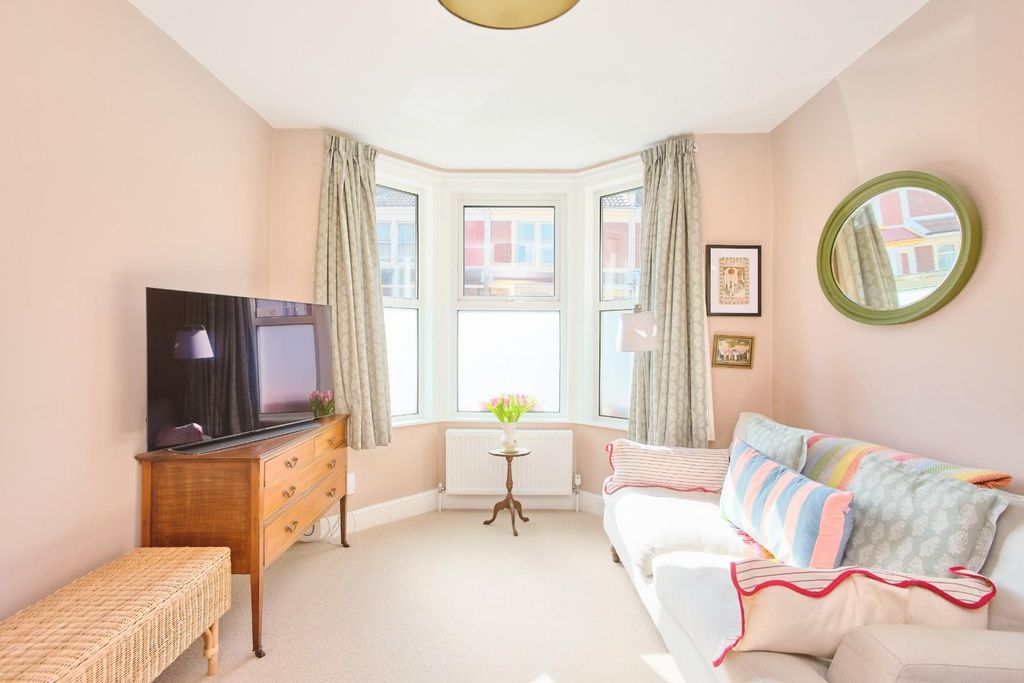 Property photo 3 of 24 Jaj_Bs43Rx_0006.Jpg