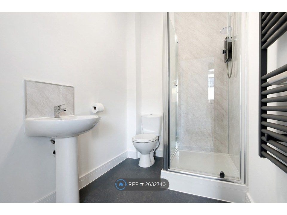 Property photo 3 of 6 Bathroom