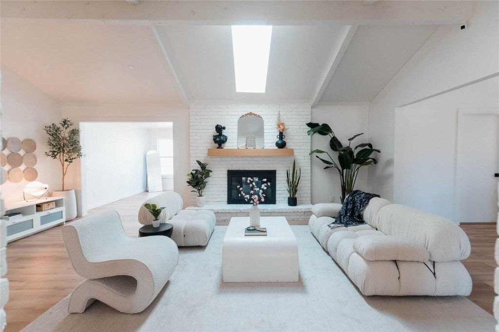 Property photo 3 of 7 <Alttext/>