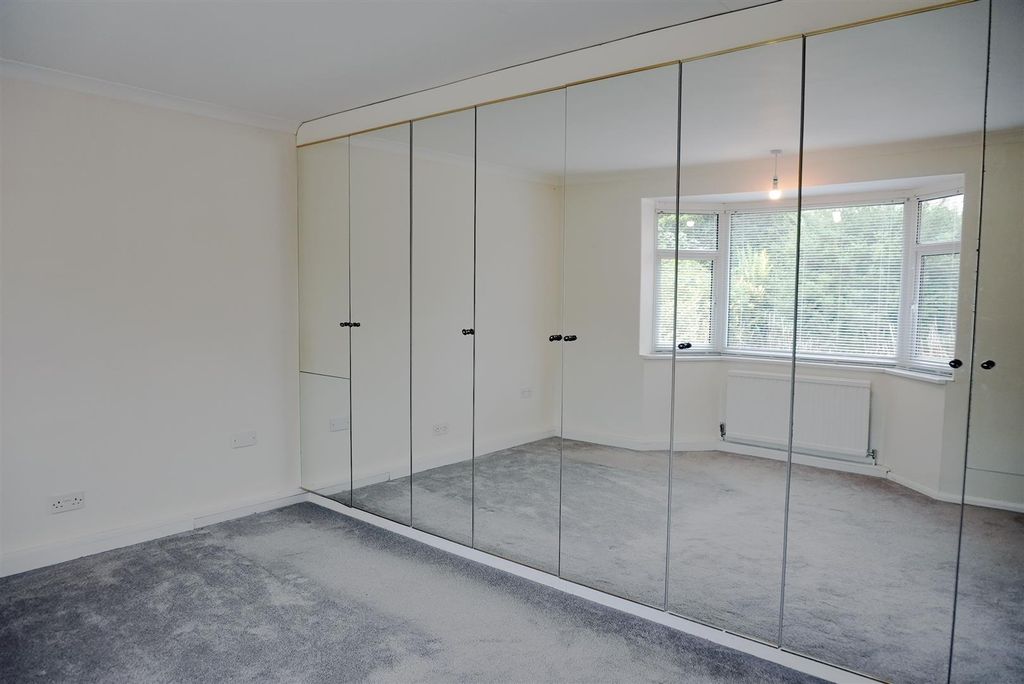 Property photo 3 of 13 Dsc03525-Recovered.Jpeg