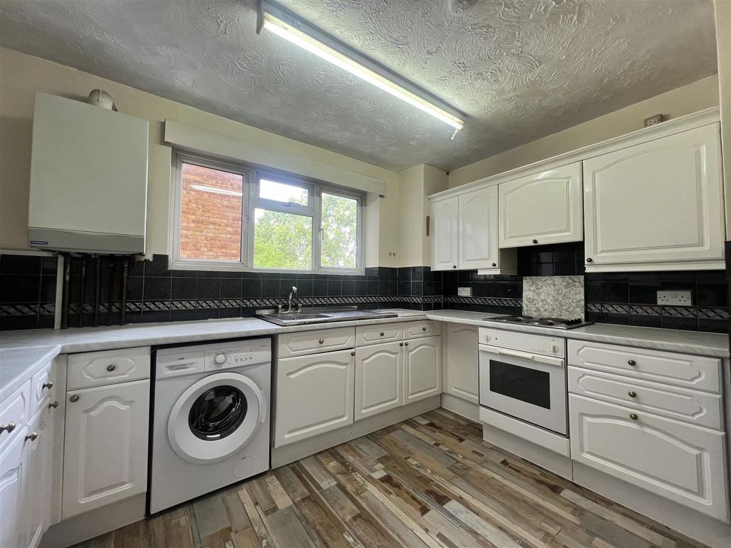 Property photo 1 of 7 Img_1054.Jpg