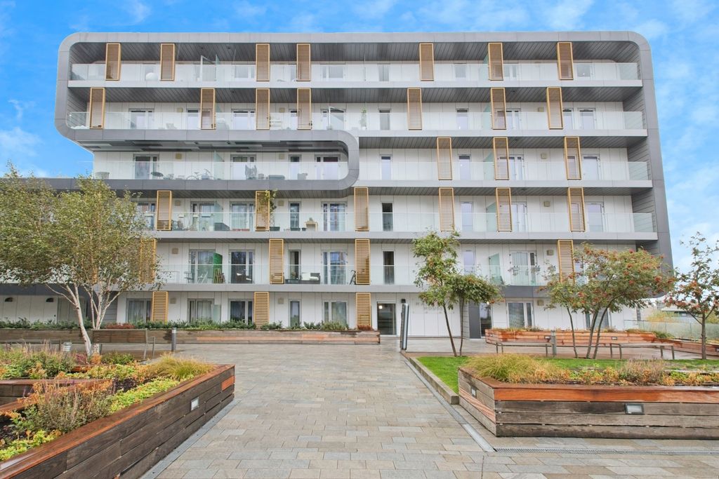 Property photo 1 of 17 Photo