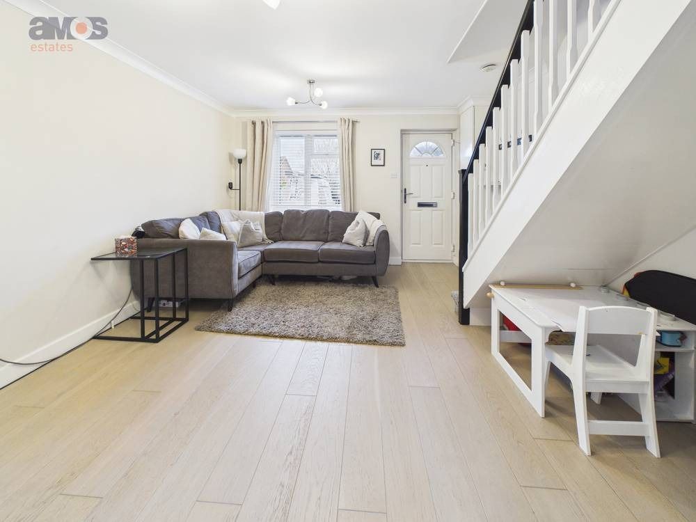 Property photo 2 of 19 5016024