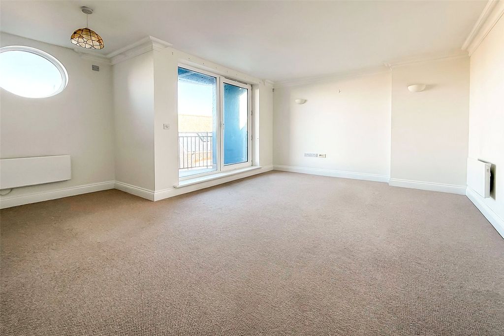 Property photo 2 of 12 Picture No. 08