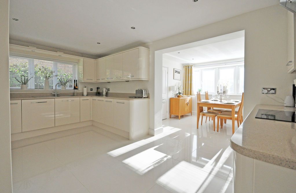 Property photo 3 of 28 Photo 3