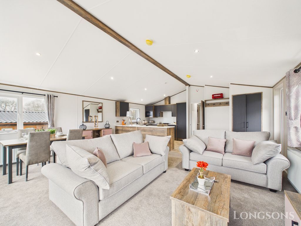 Property photo 3 of 21 Cam02173G0 Pr0347 Still057